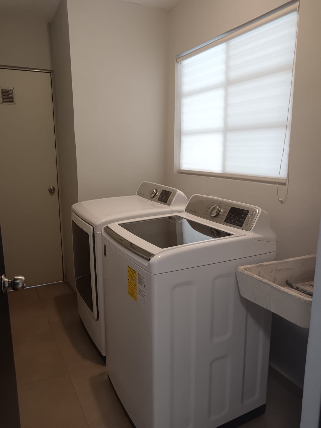 https://regioservicios.com/inmobiliaria/detalle/bella-casa-corintio-residencial-apodaca-casa-venta-apodaca-corintio-residencial-foto_5