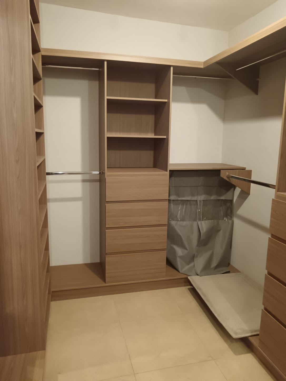 https://regioservicios.com/inmobiliaria/detalle/bella-casa-corintio-residencial-apodaca-casa-venta-apodaca-corintio-residencial-foto_12