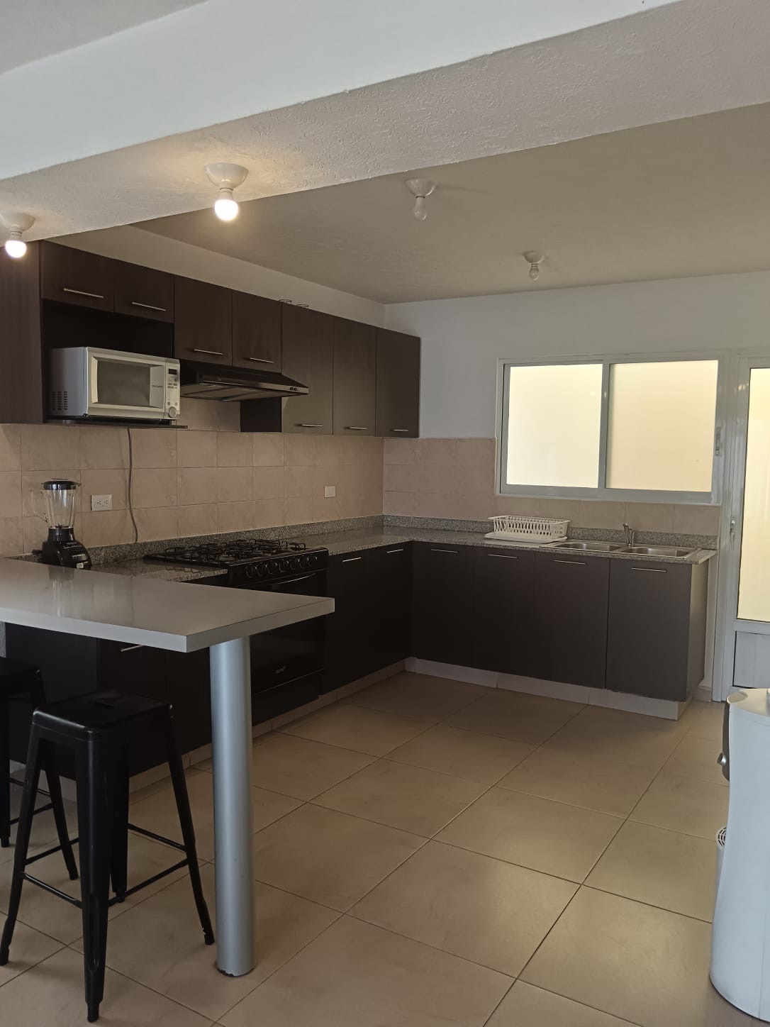 https://regioservicios.com/inmobiliaria/detalle/renta-casa-modelo-navio-casa-renta-apodaca-crystal-lagoons-foto_4