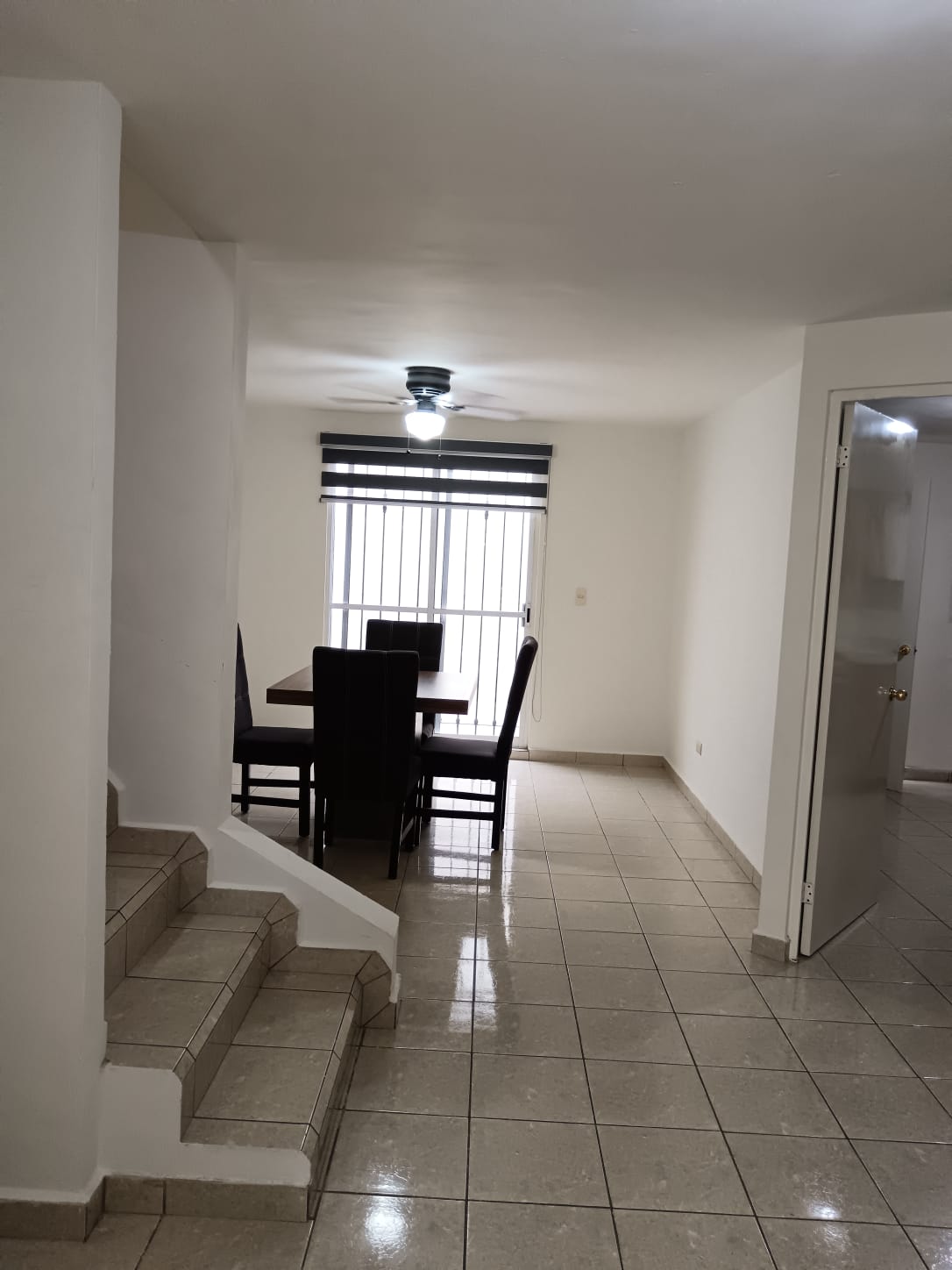 https://regioservicios.com/inmobiliaria/detalle/casa-en-renta-en-privadas-de-anahuac-casa-renta-escobedo-privadas-de-anahuac-foto_4