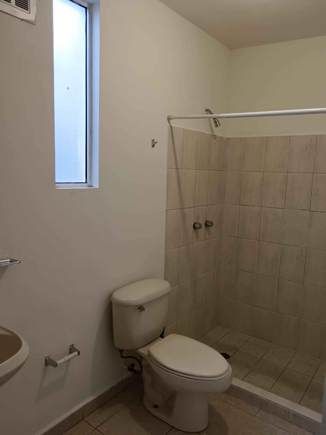 https://regioservicios.com/inmobiliaria/detalle/casa-en-renta-en-privadas-de-anahuac-casa-renta-escobedo-privadas-de-anahuac-foto_18