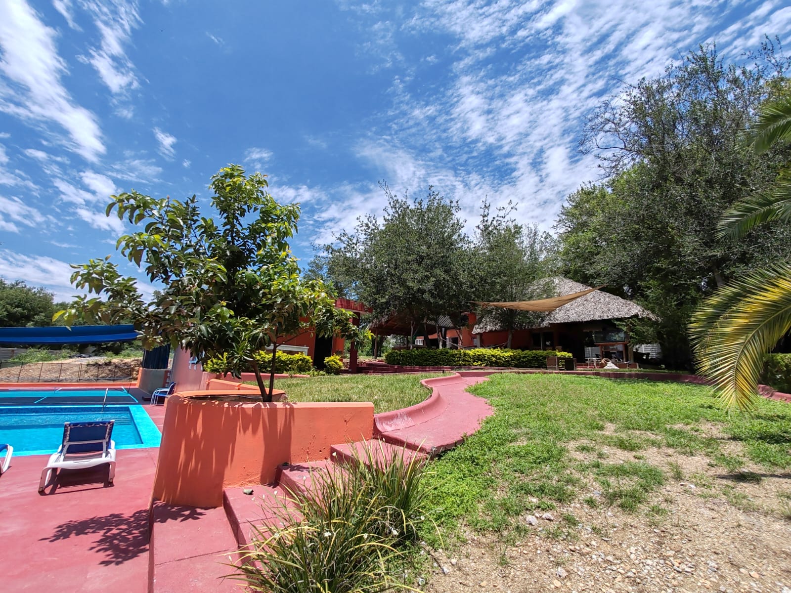 https://regioservicios.com/inmobiliaria/detalle/quinta-en-venta-en-montemorelos-quinta-venta-montemorelos-canoas-foto_2