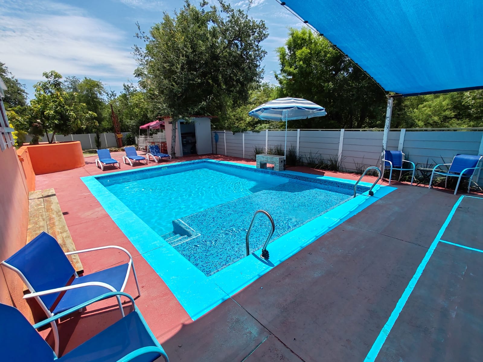 https://regioservicios.com/inmobiliaria/detalle/quinta-en-venta-en-montemorelos-quinta-venta-montemorelos-canoas-foto_18